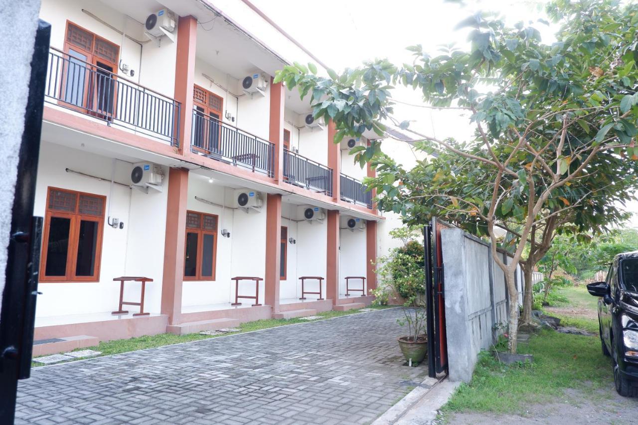 Apartamento Reddoorz At Bale Eja Syariah Senggigi Montongbuwoh Exterior foto
