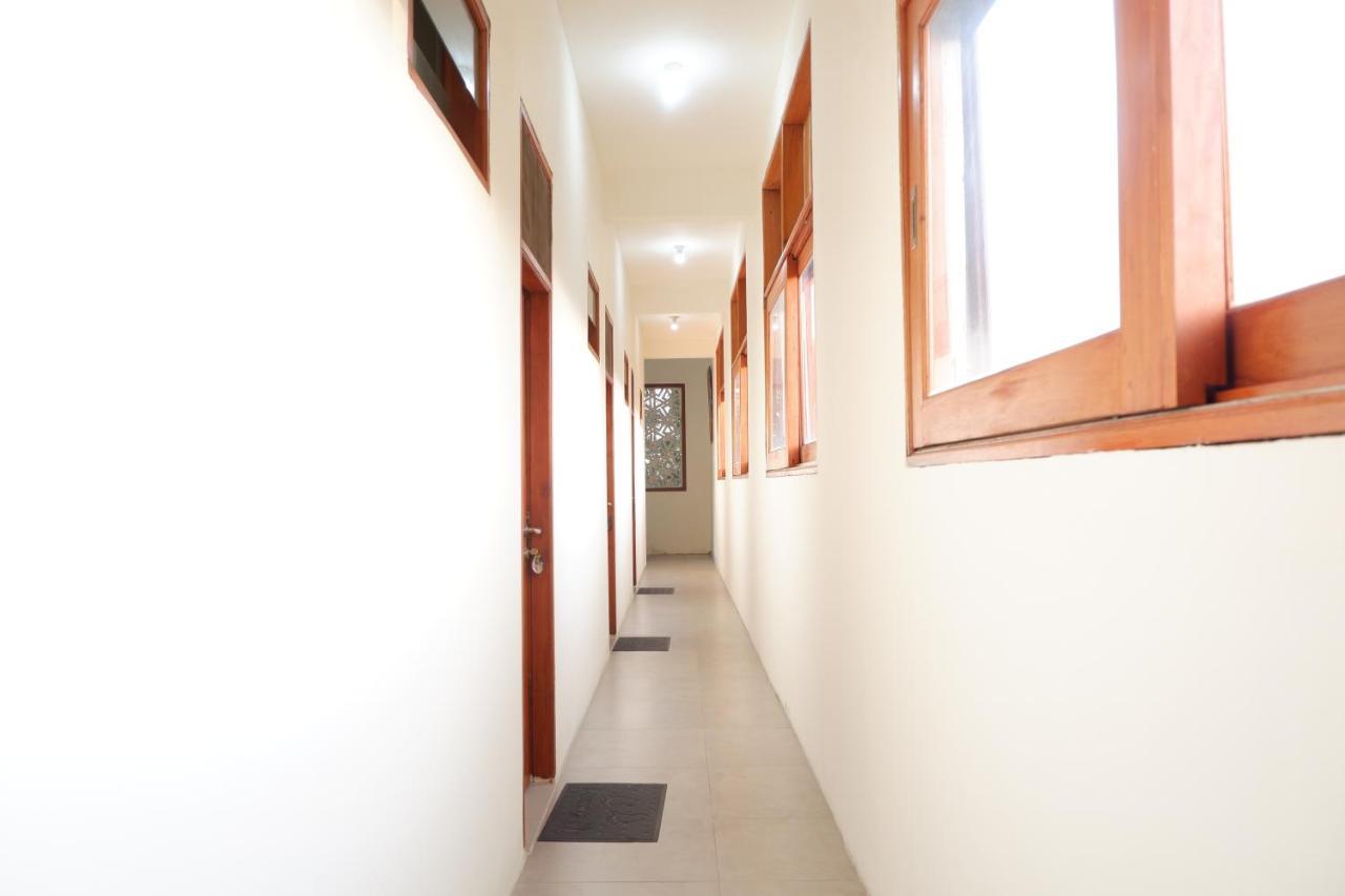 Apartamento Reddoorz At Bale Eja Syariah Senggigi Montongbuwoh Exterior foto