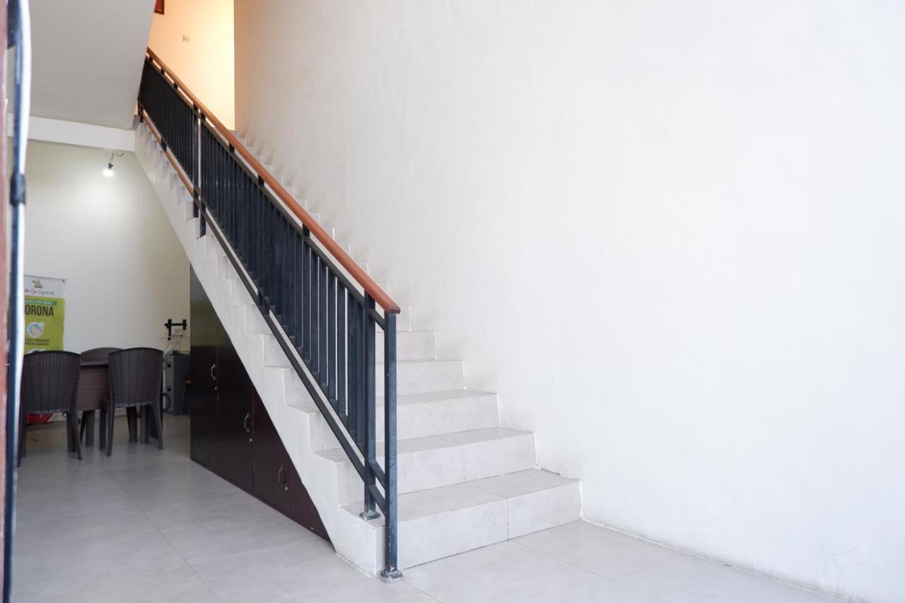 Apartamento Reddoorz At Bale Eja Syariah Senggigi Montongbuwoh Exterior foto